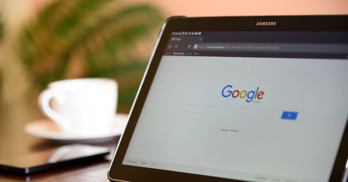 faktor yang tidak mempengaruhi ranking situs dalam pencarian google adalah
